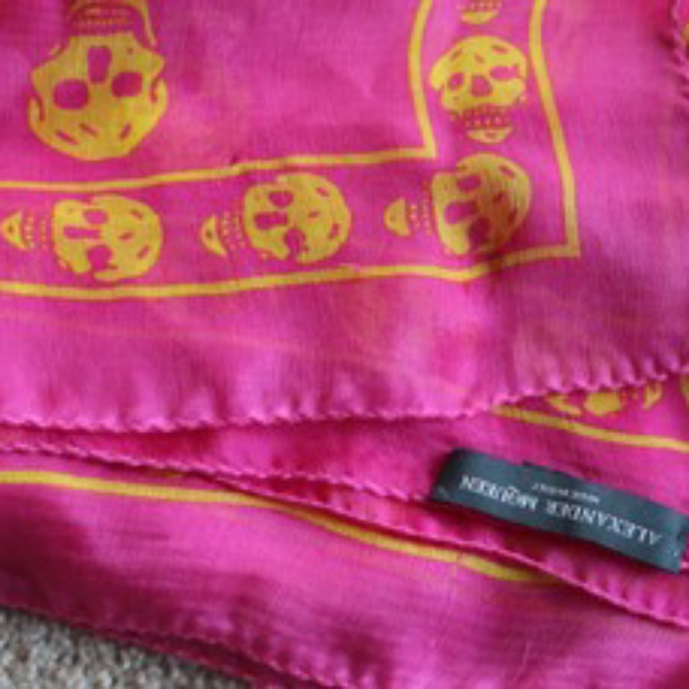 Alexander Mcqueen Silk scarf